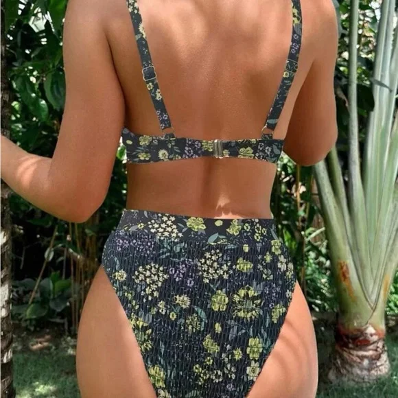 Multicolor Bikini - Picture 2 of 2